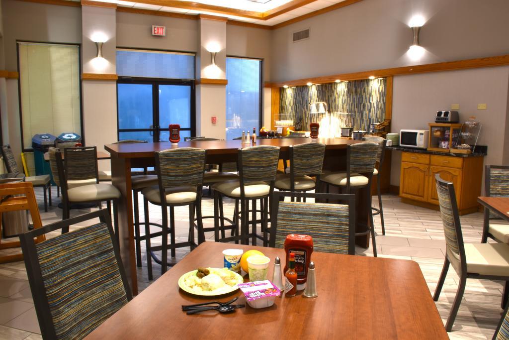 Greenstay Hotel & Suites Central Springfield Eksteriør bilde