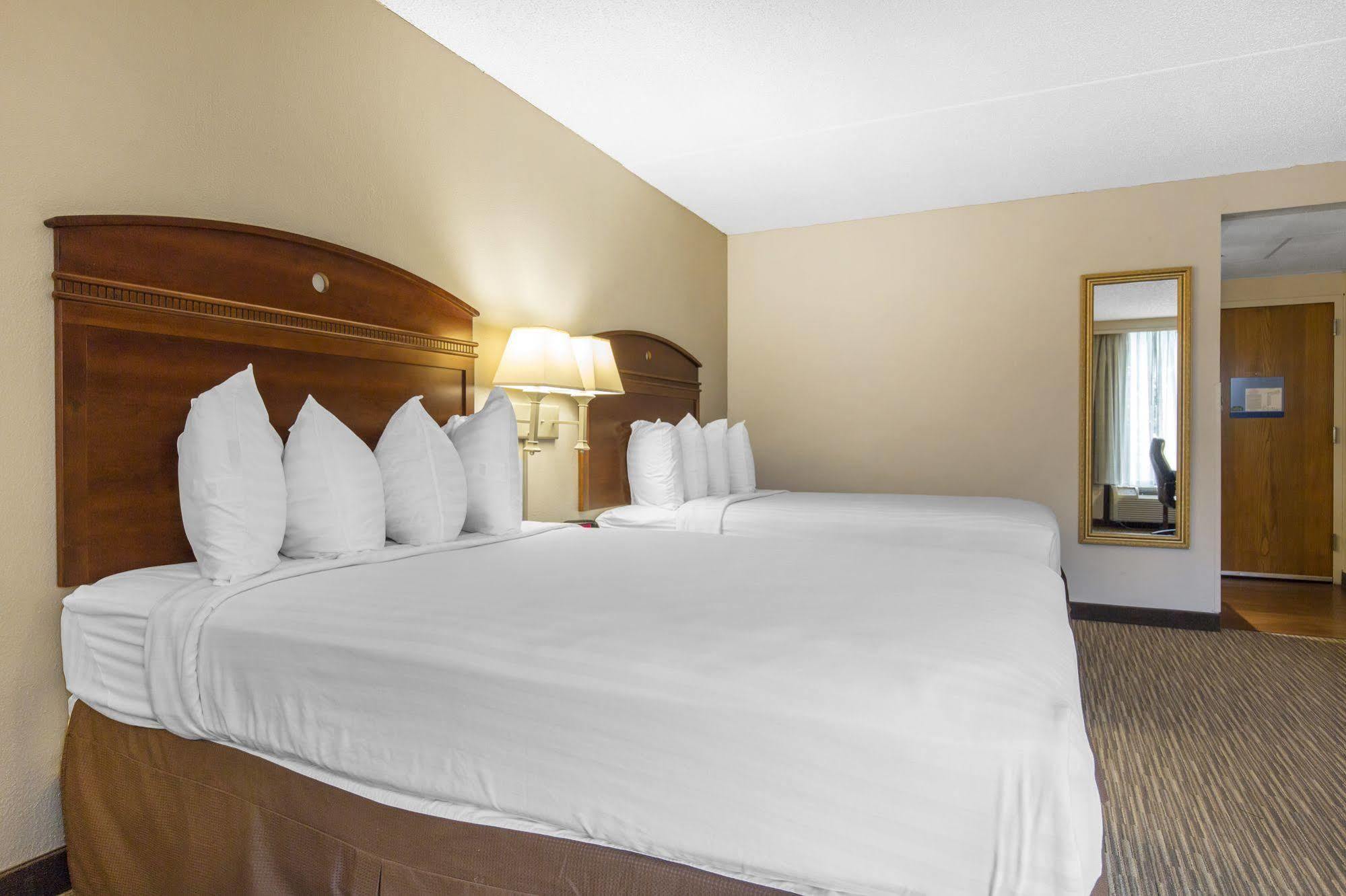 Greenstay Hotel & Suites Central Springfield Eksteriør bilde